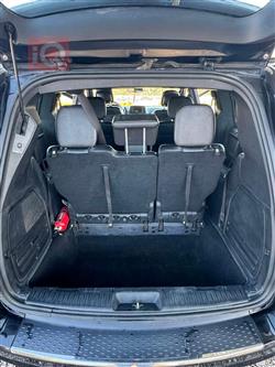 دودج جراند كارافان